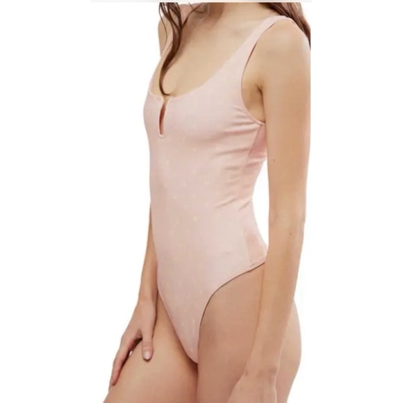 Free People Women’s S FP Intimately Romance In Rome Bodysuit Peach Scoop Neck - Picture 4 of 10